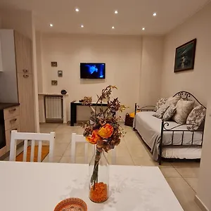 https://casa-stella-centro-foce.hotelitalianriviera.com