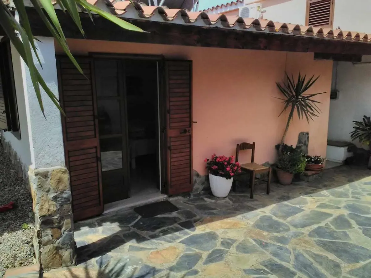 Agriturismo Camboni Villa Annunziata  Alloggio per agriturismo Annunziata (Sardinia)